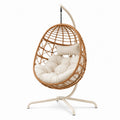 Chaise suspendue en rotin synthétique beige